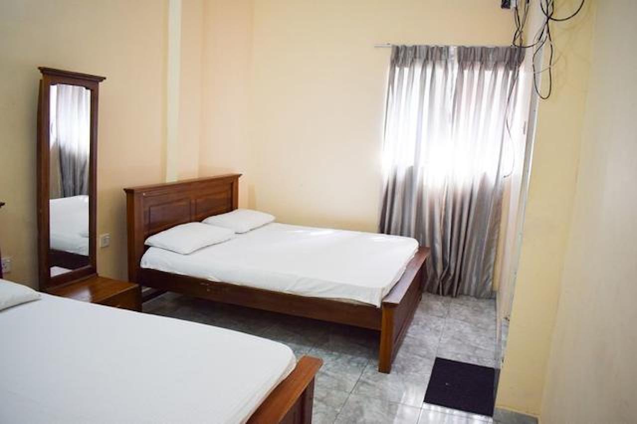 Wisma tamu Yoho Lane 2*